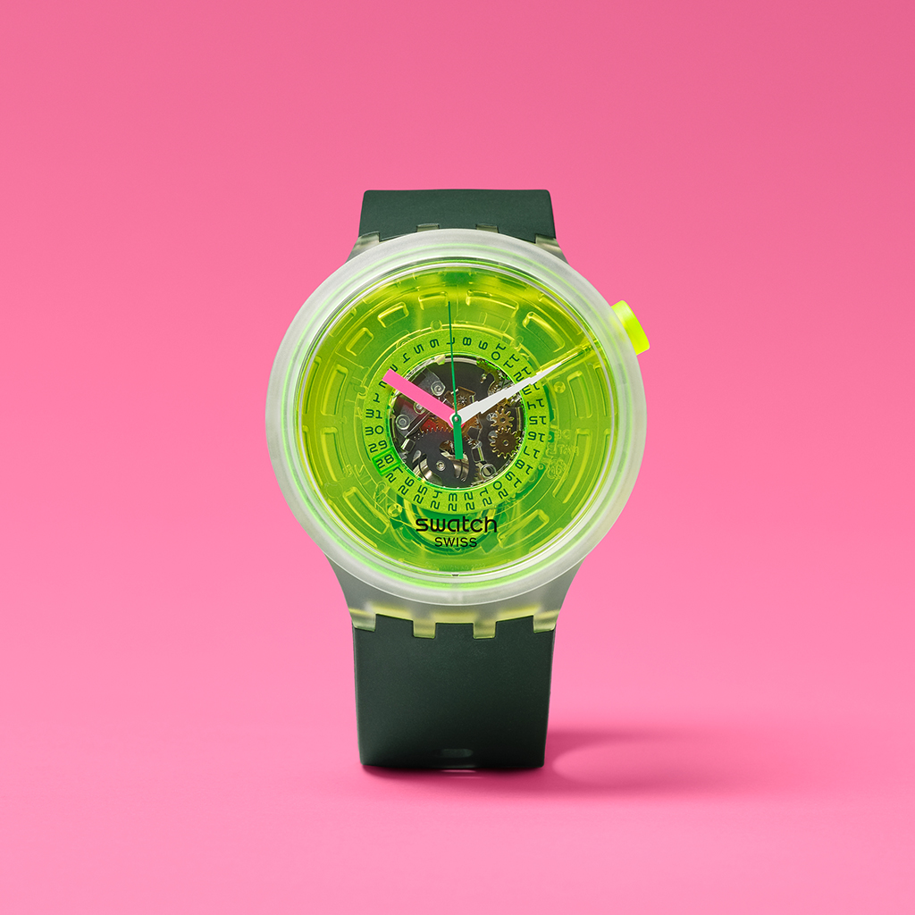 SWATCH BLINDED BY NEON lifestyle