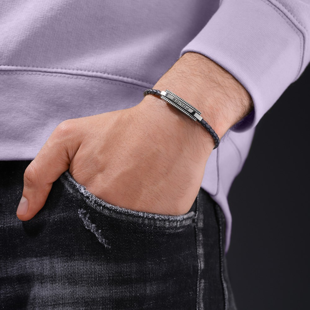 POLICE PEAGB0038105-K