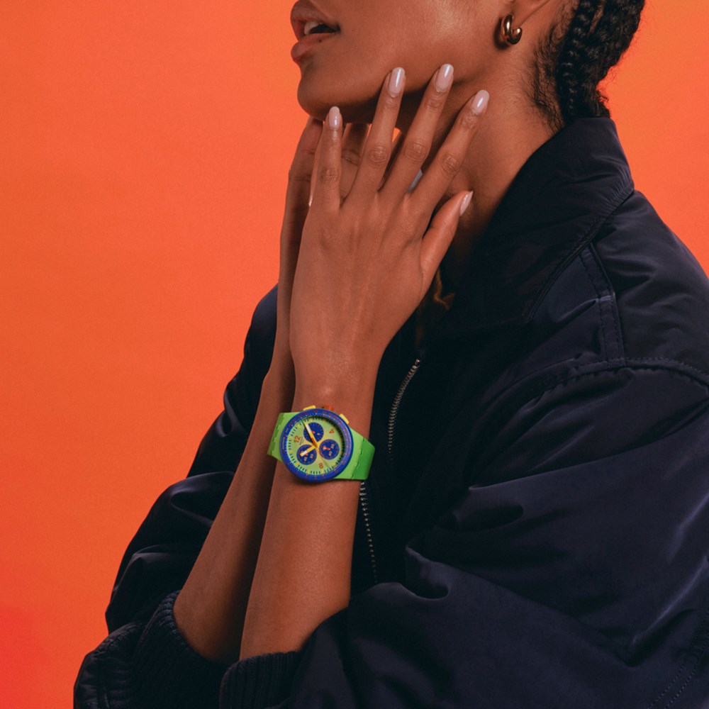 SWATCH FLOWING FRESHLY