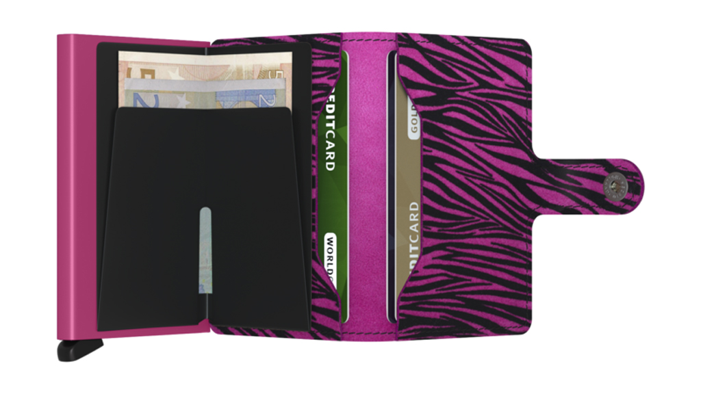 SECRID Miniwallet Zebra Fuchsia lifestyle