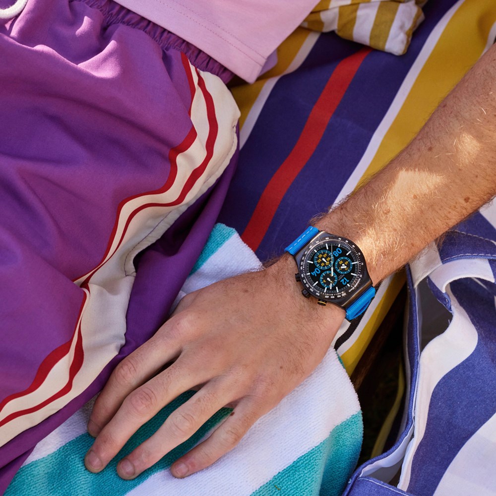 SWATCH MOMENTS IN BLUE