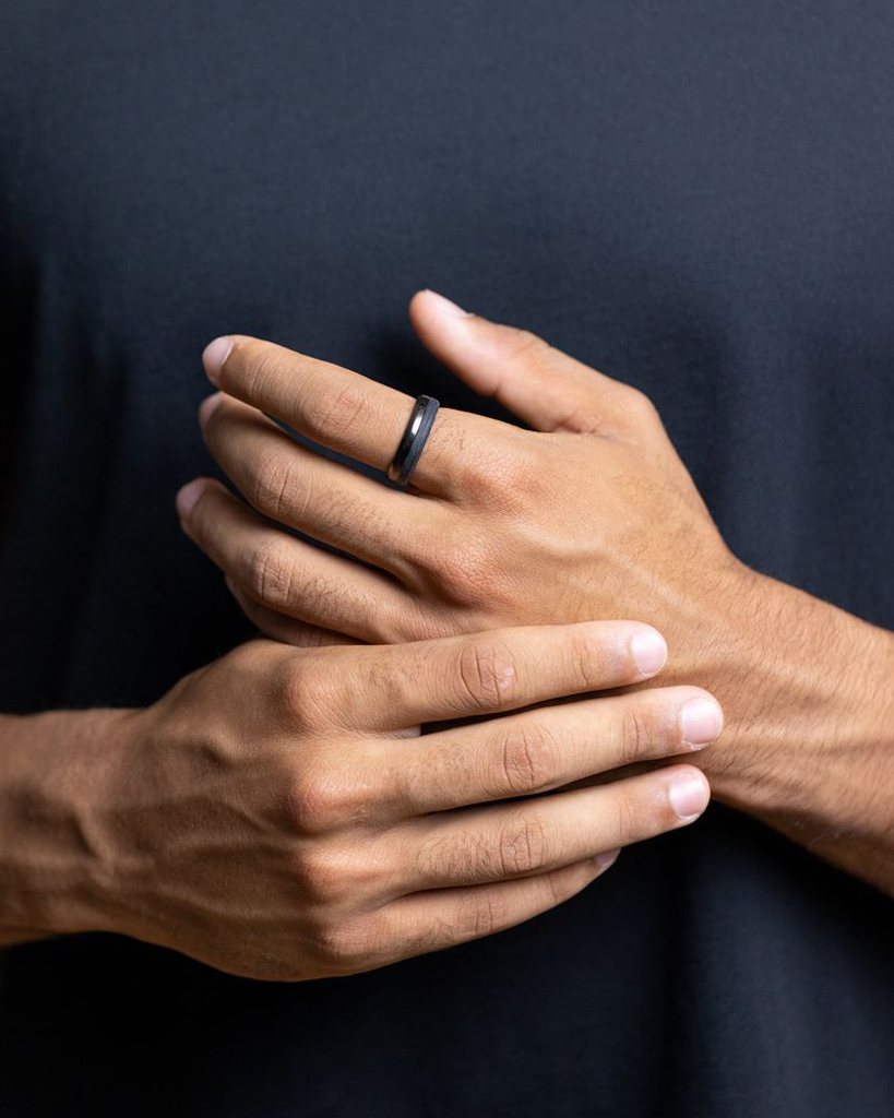 GEMINI ASTRUM BLACK lifestyle