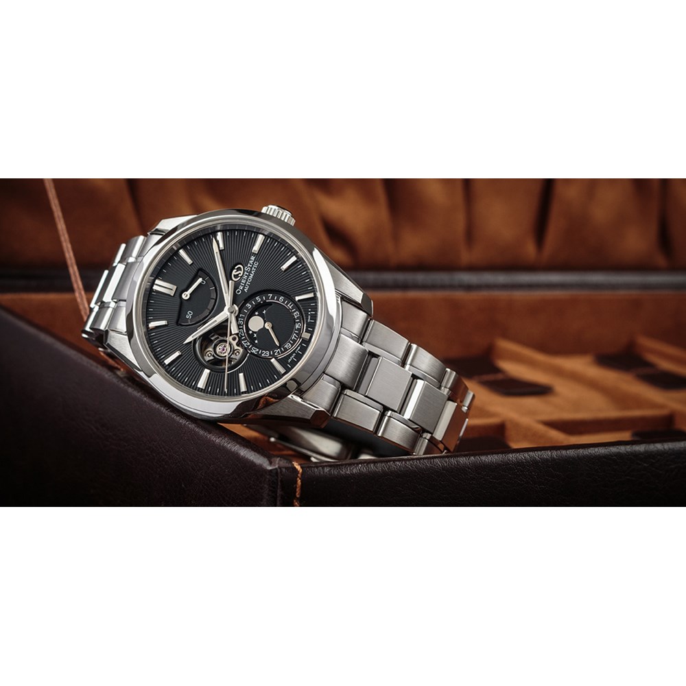 ORIENT STAR CONTEMPORARY MOONPHASE OPEN HEART AUTOMATIC