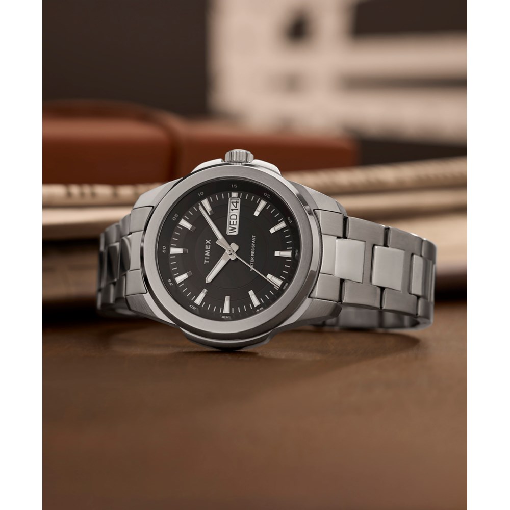 TIMEX Essex Day and Date