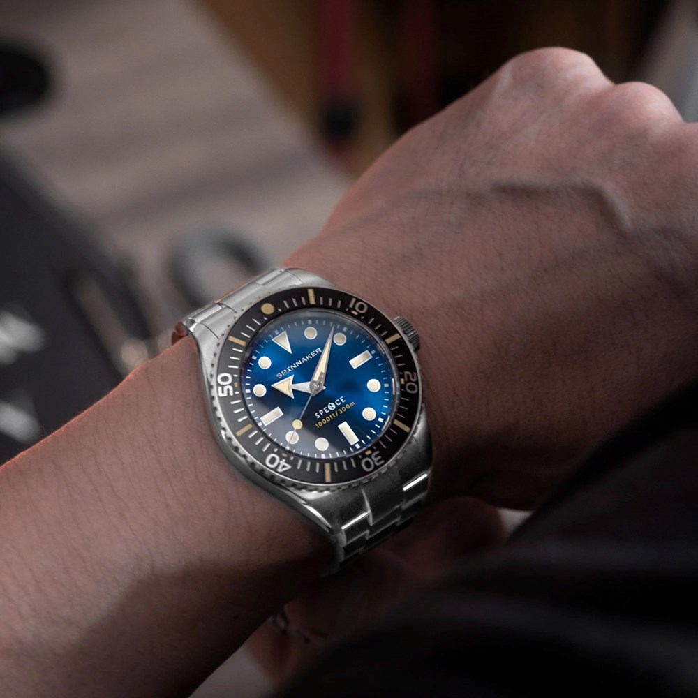 SPINNAKER Spence 300 Automatic