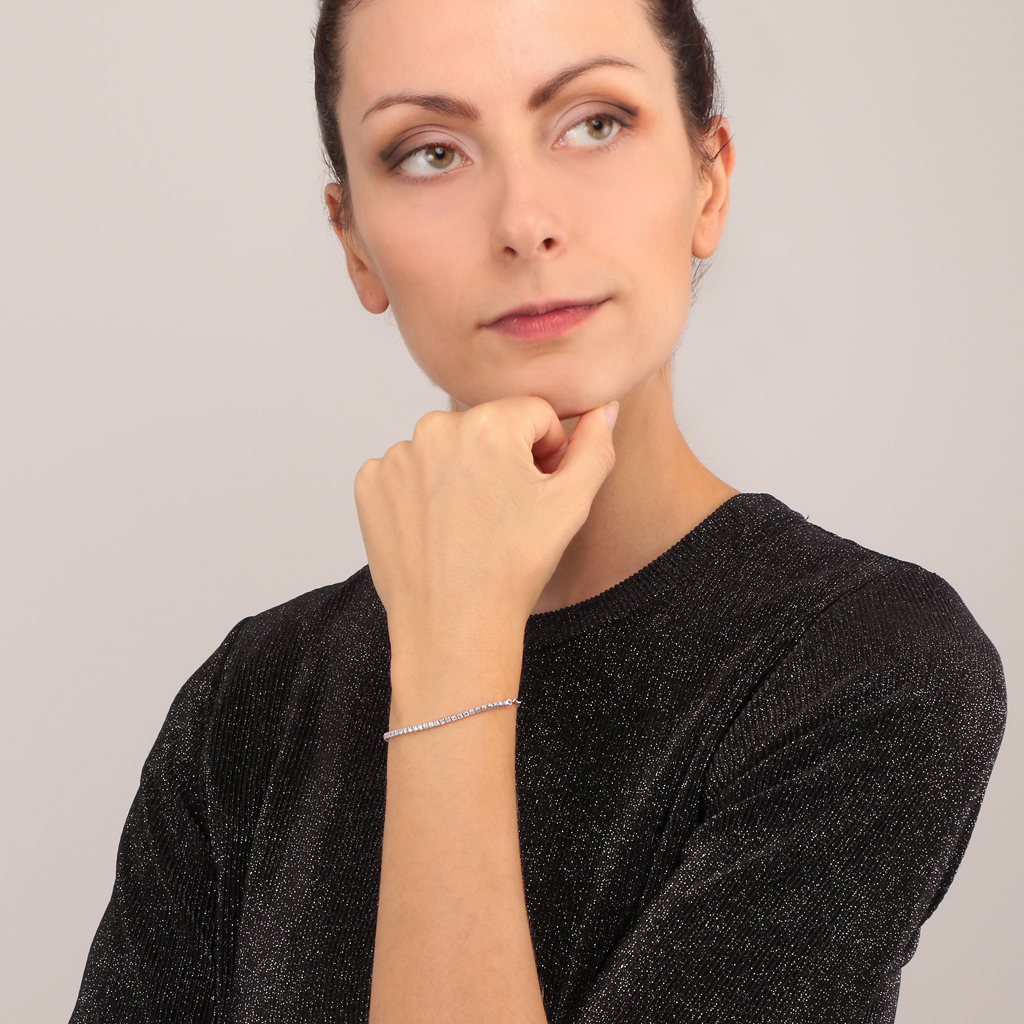 OWO JEWELRY  lifestyle