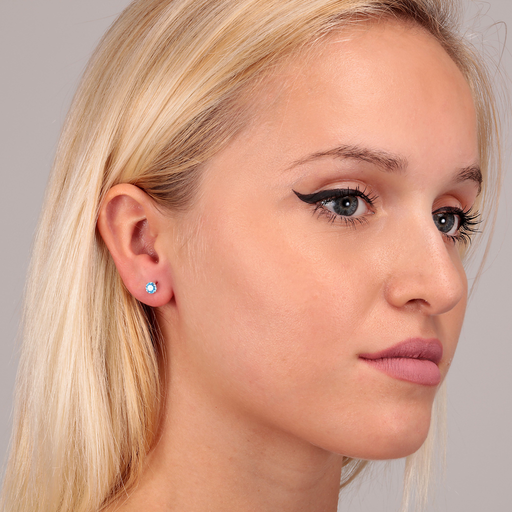 OWO JEWELRY  lifestyle