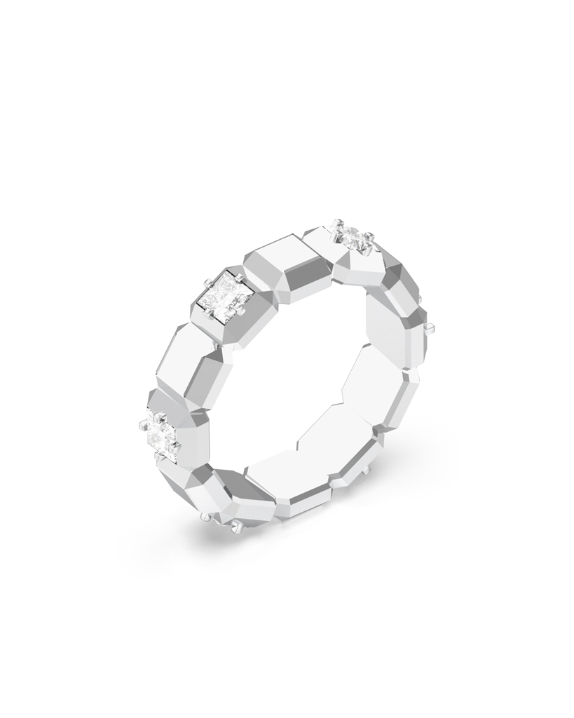 GUESS ACE OF DIAMONDS lifestyle