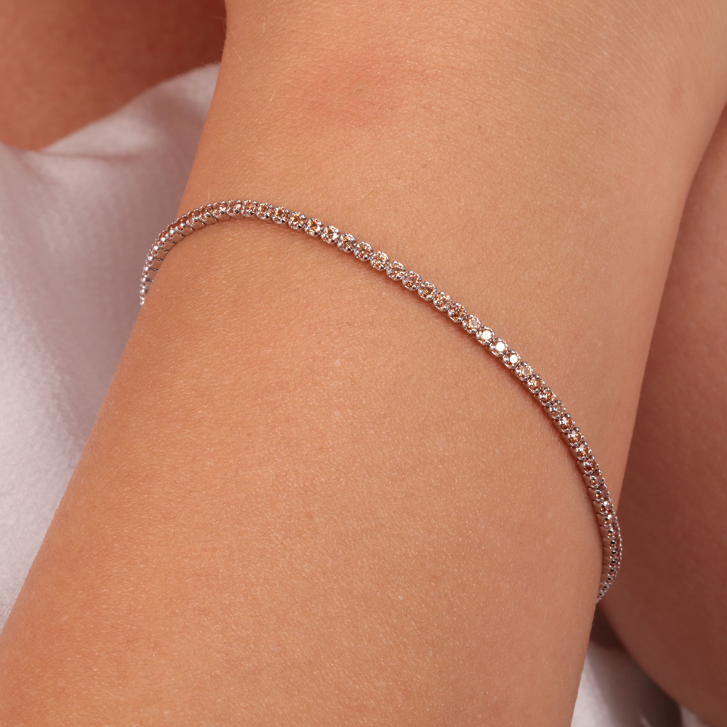 OWO JEWELRY  lifestyle