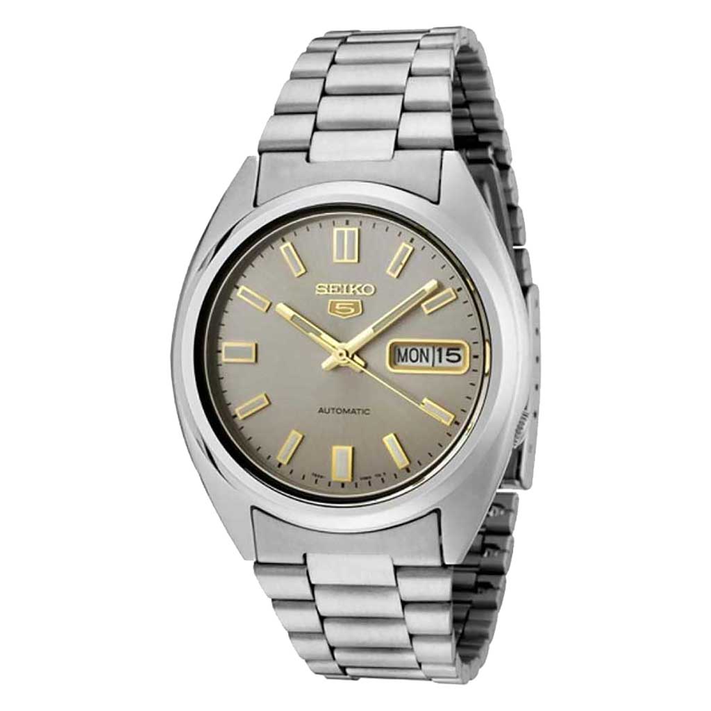 SEIKO 5 AUTOMATIC lifestyle