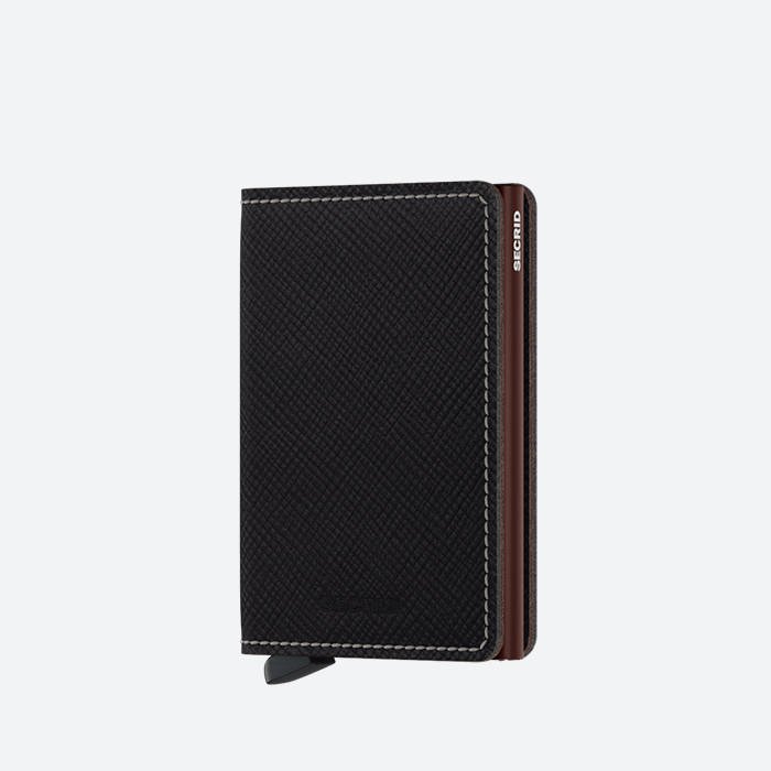SECRID Slimwallet Saffiano Brown lifestyle