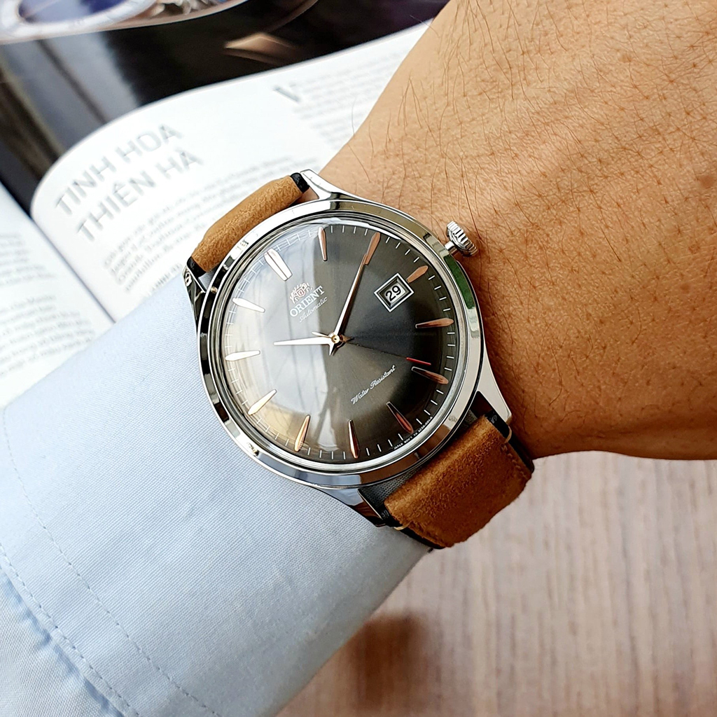 ORIENT Bambino V4 Classic lifestyle