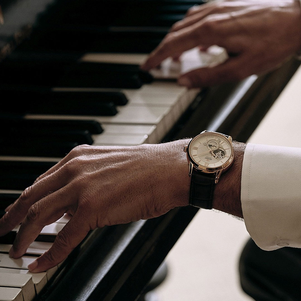 ORIENT SUN & MOON AUTOMATIC lifestyle