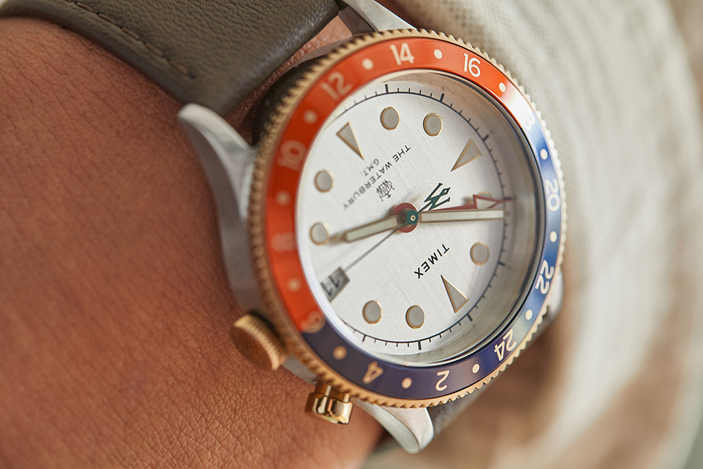 TIMEX Waterbury Traditional GMT lifestyle