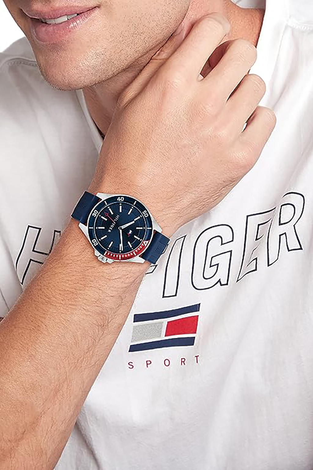 TOMMY HILFIGER LOGAN lifestyle