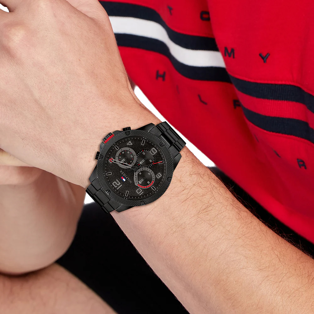 TOMMY HILFIGER 1792030 lifestyle
