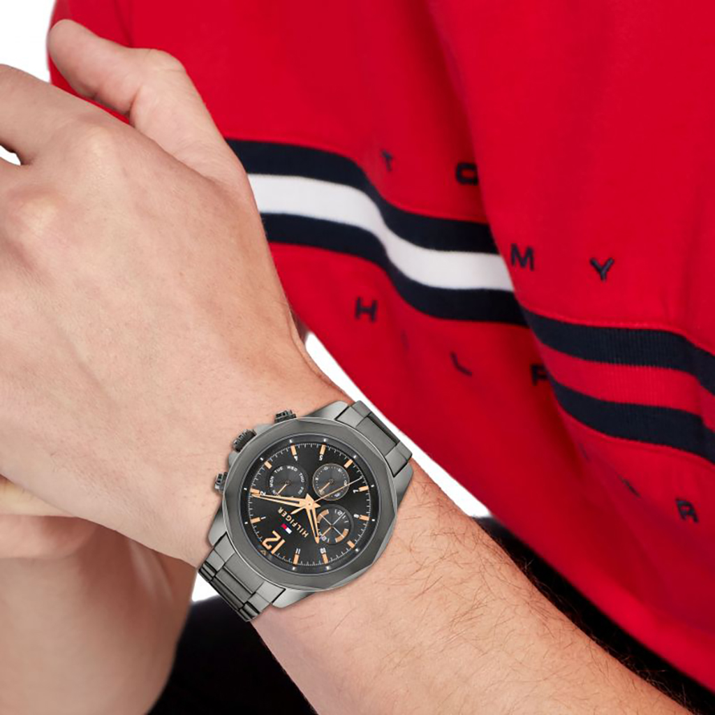 TOMMY HILFIGER 1792061 lifestyle