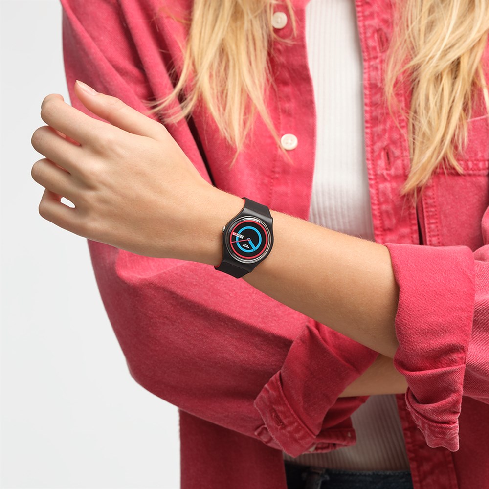 SWATCH CIRCLING BLACK