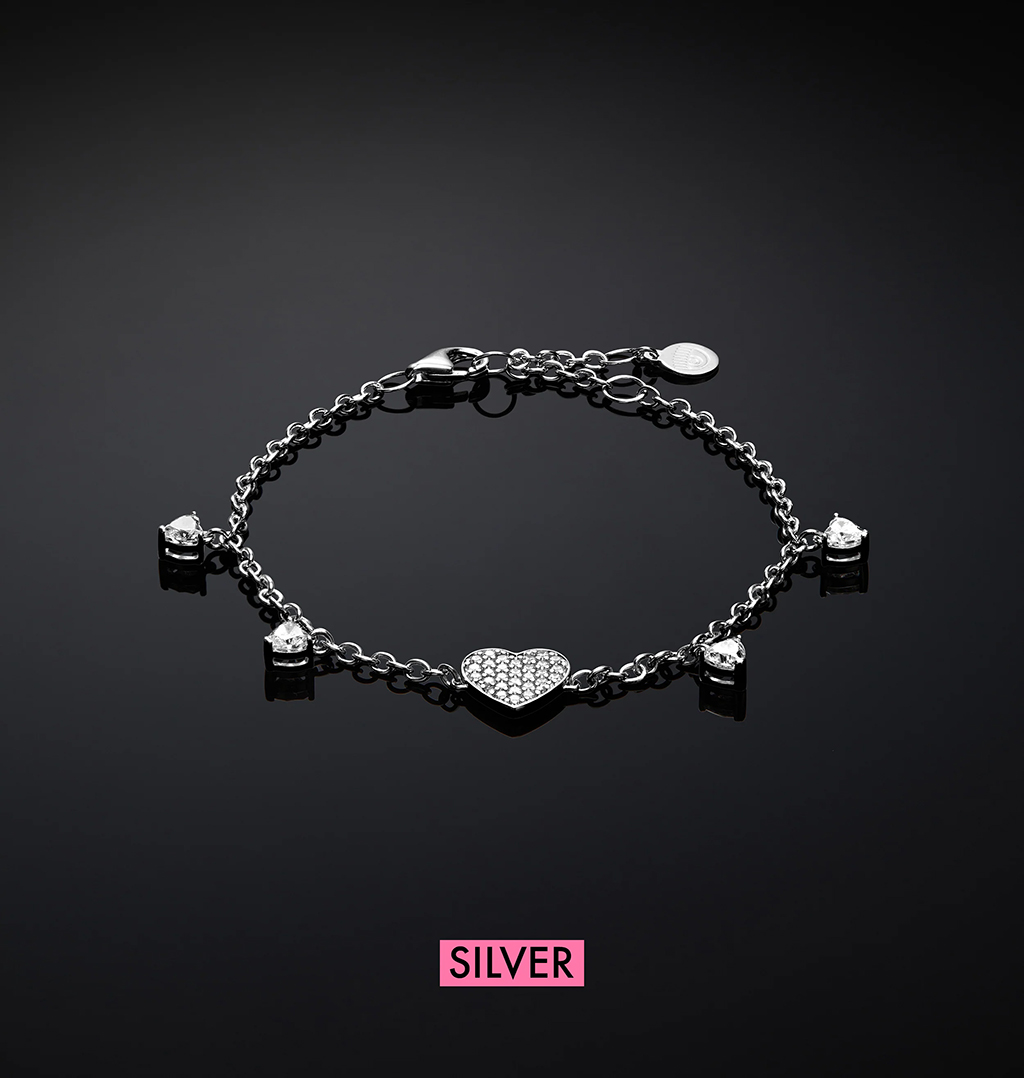 CHIARA FERRAGNI SILVER COLLECTION lifestyle