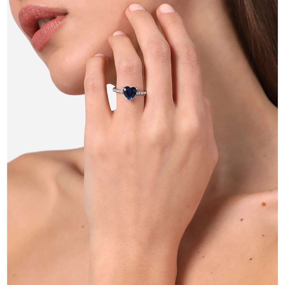 CHIARA FERRAGNI FIRST LOVE