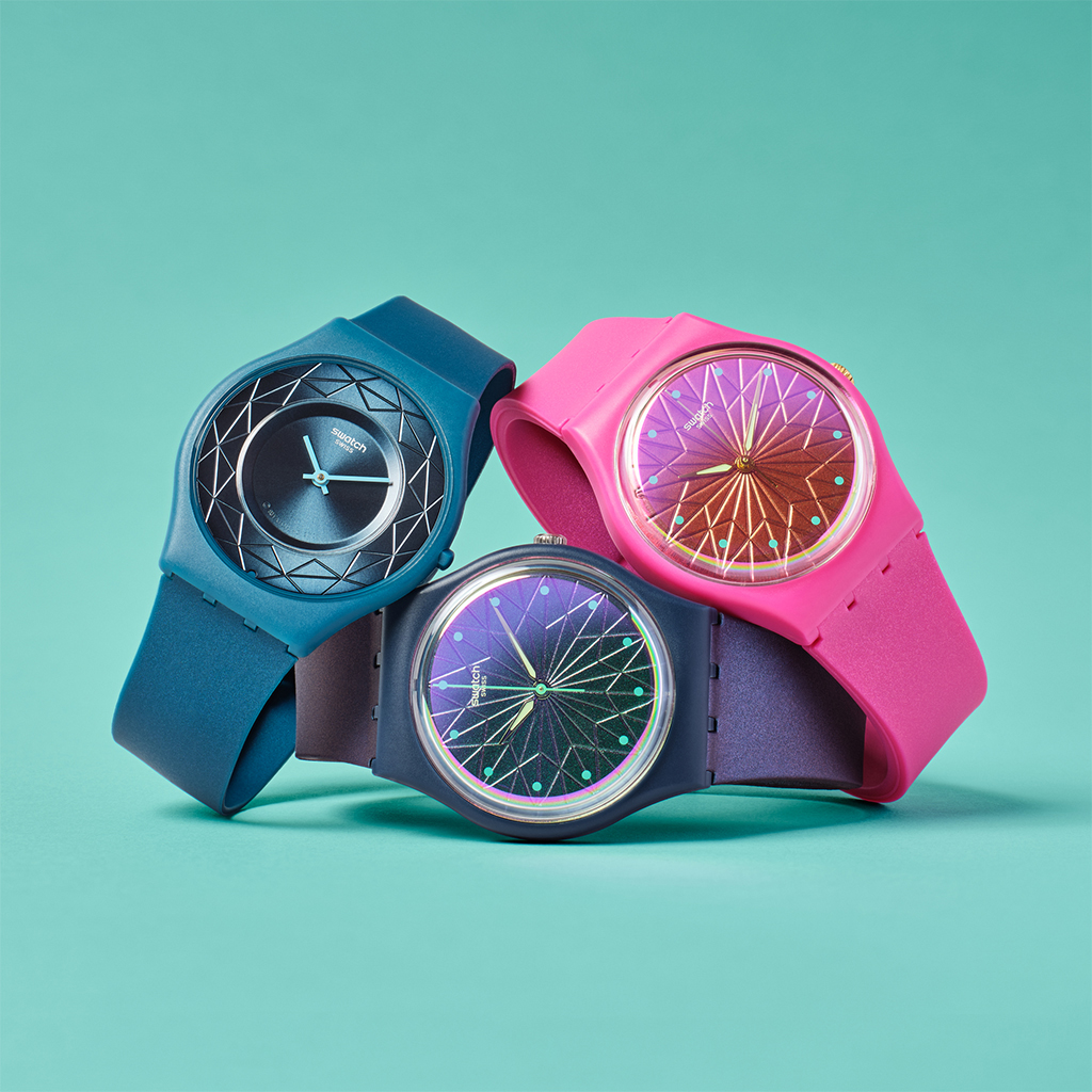 SWATCH FANTASTIC FUCHSIA lifestyle