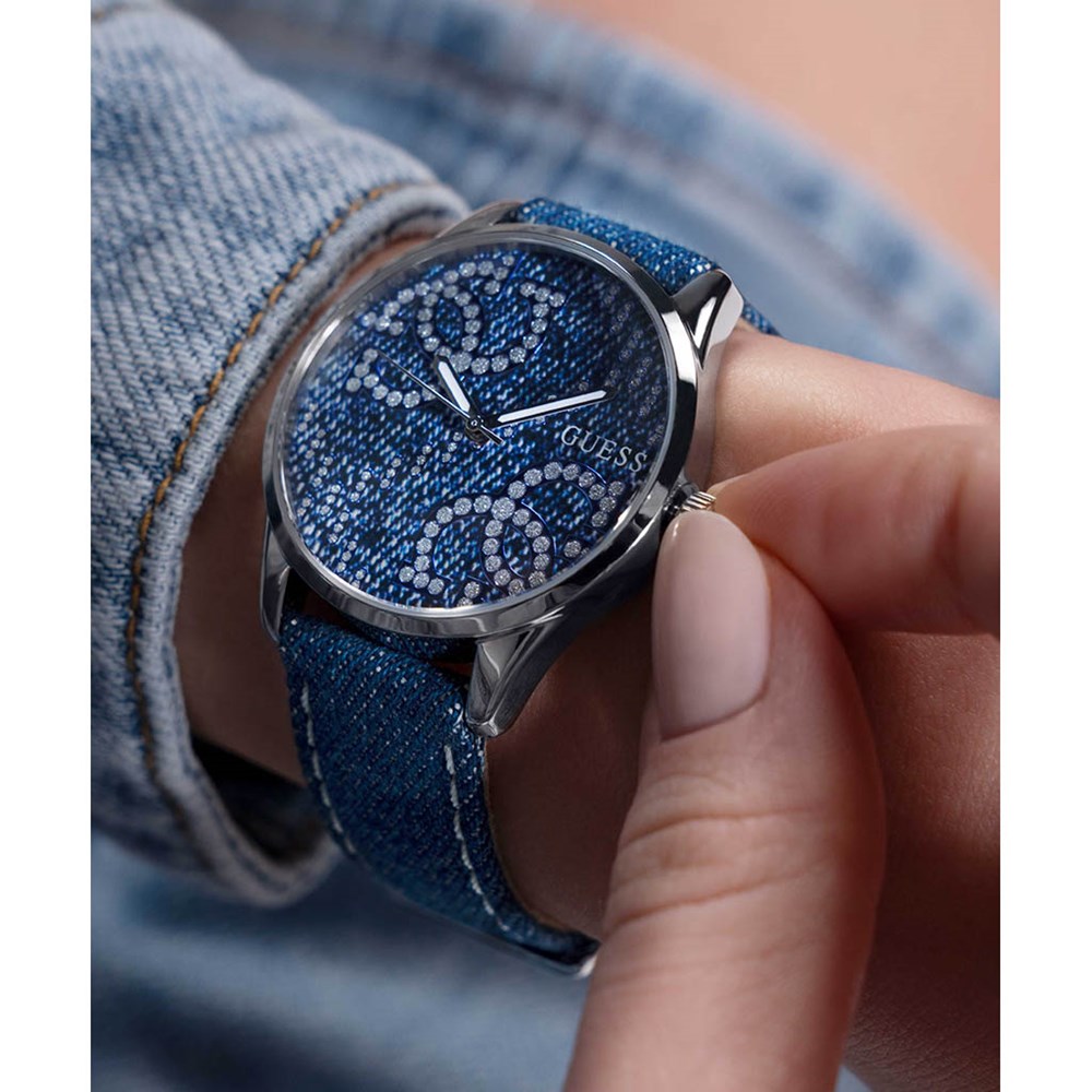 GUESS BLUE SILVER TONE 