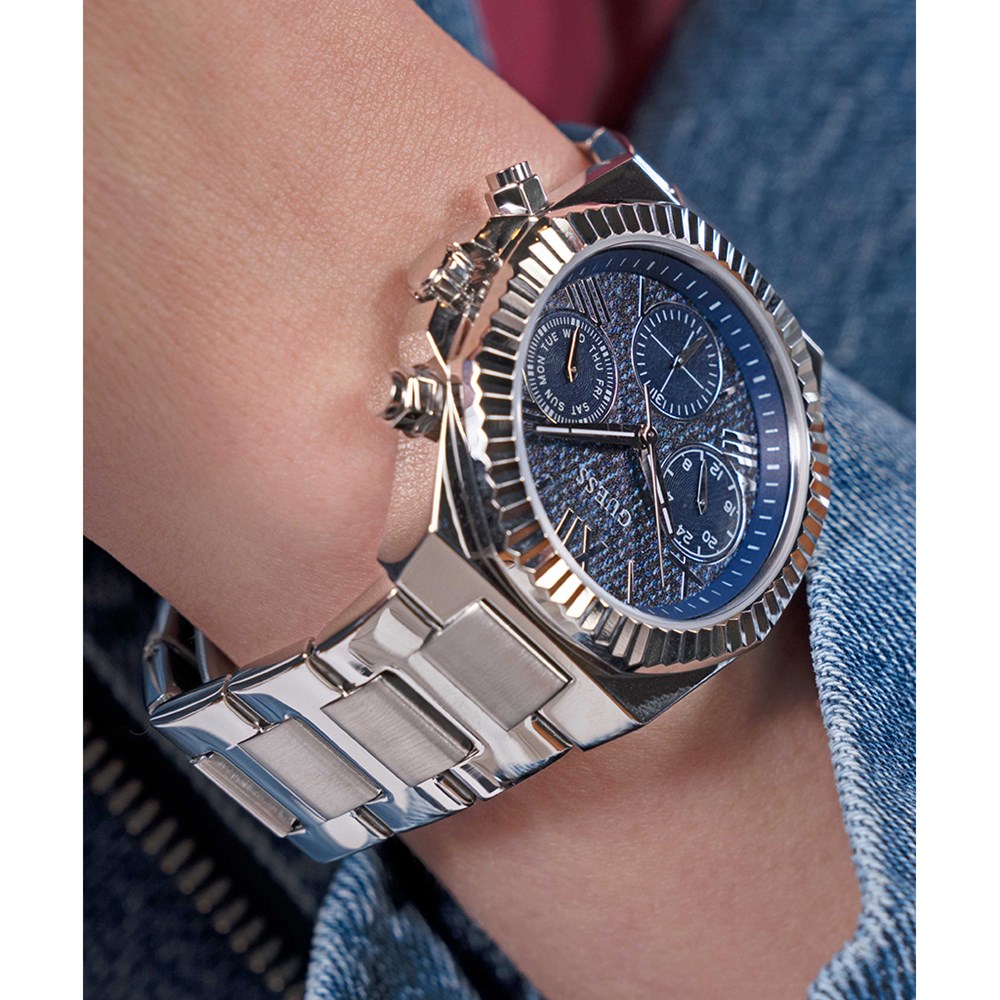 GUESS SILVER TONE